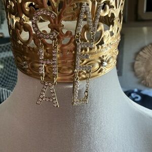 Cute Eye Catching Rhinestone Earrings  NWOT